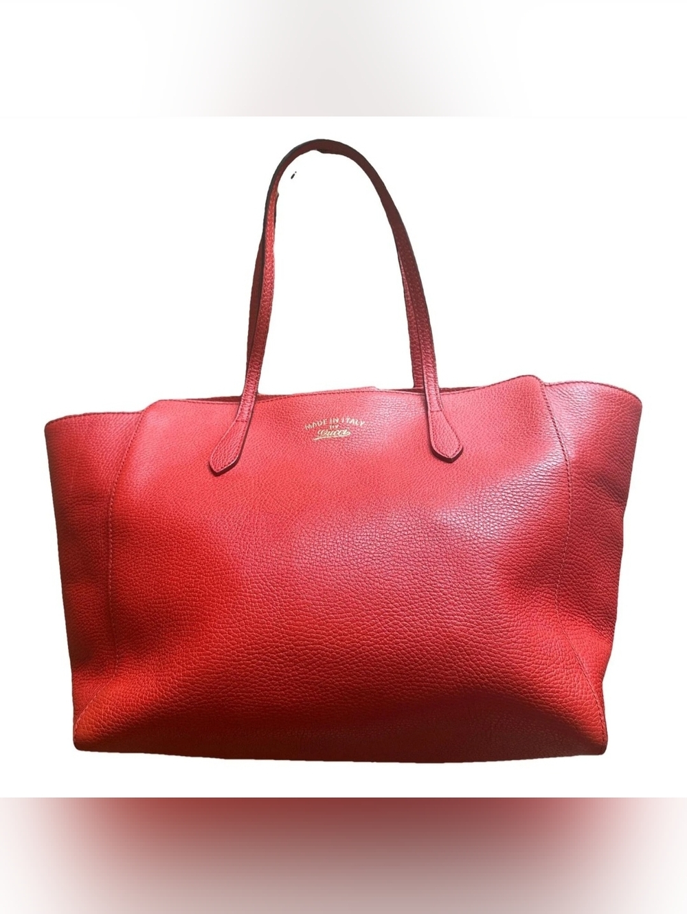Authenticated Gucci Red Leather Large Swing Tote